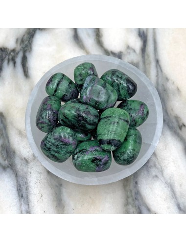 Rodado de Zoisita con Rubí – Minerales de Colección